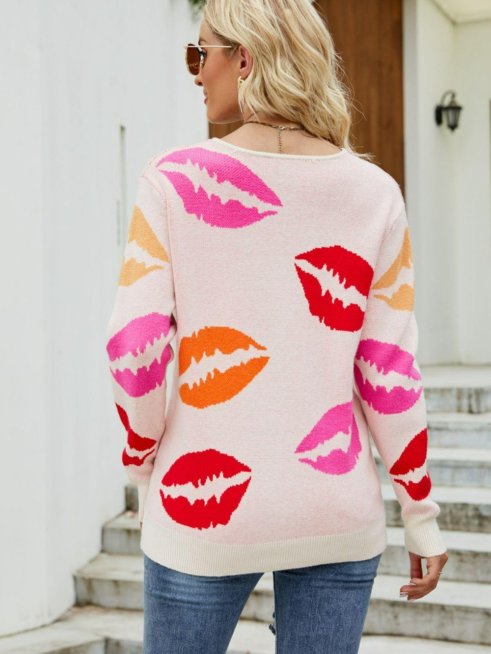 Lip Print V-Neck Knit Top - BELLATRENDZ