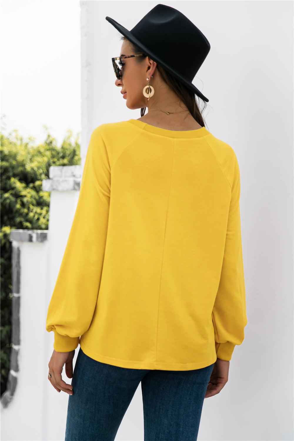 Round Neck Raglan Sleeve Sweatshirt - BELLATRENDZ