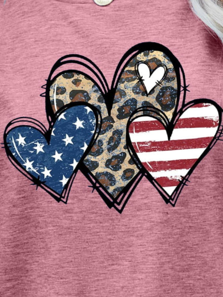 US Flag Leopard Heart Graphic Tee - BELLATRENDZ