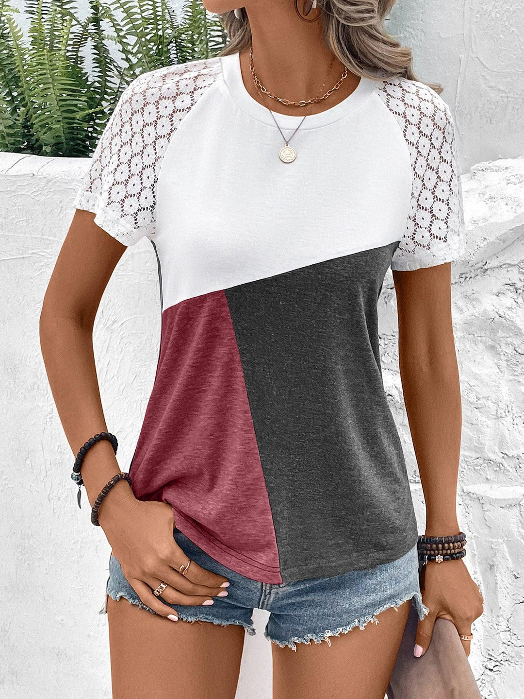 Color Block Raglan Sleeve Round Neck Tee - BELLATRENDZ