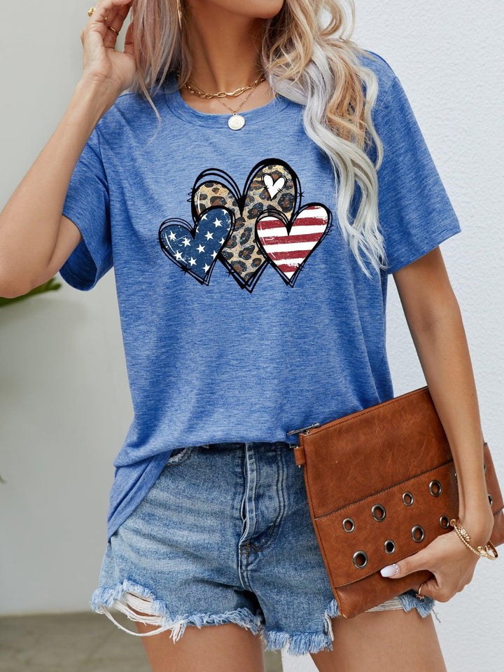 US Flag Leopard Heart Graphic Tee - BELLATRENDZ