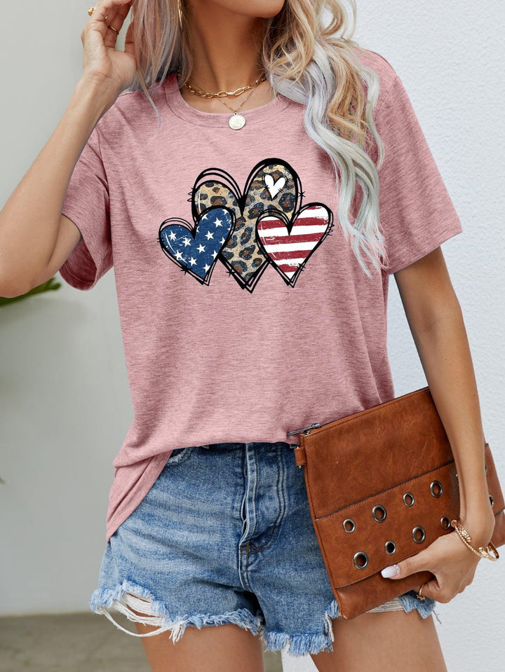 US Flag Leopard Heart Graphic Tee - BELLATRENDZ