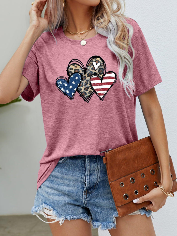 US Flag Leopard Heart Graphic Tee - BELLATRENDZ