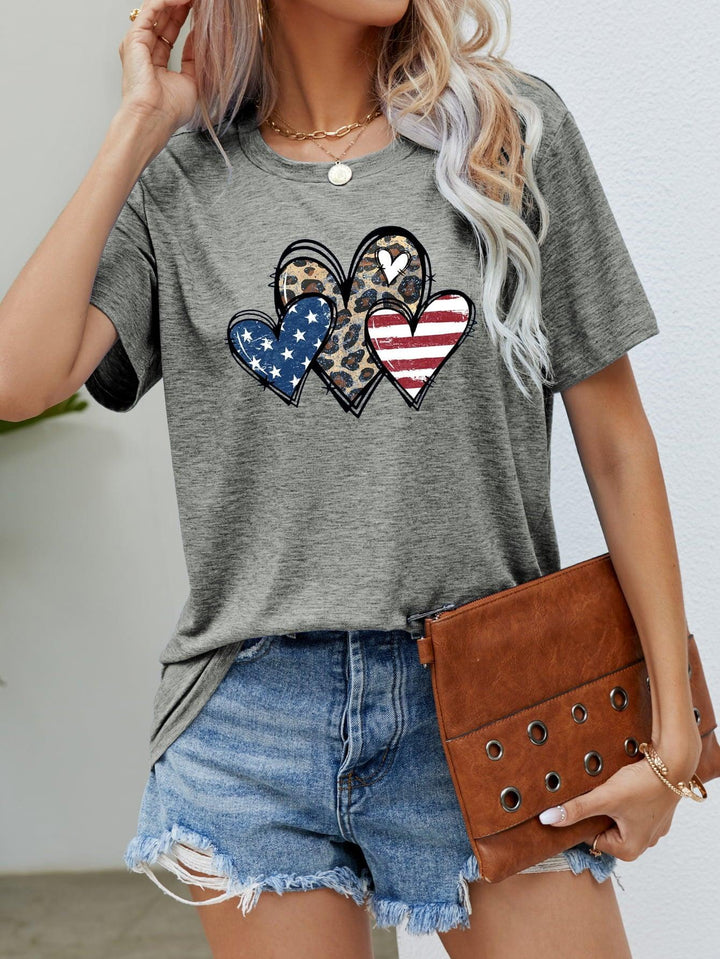 US Flag Leopard Heart Graphic Tee - BELLATRENDZ