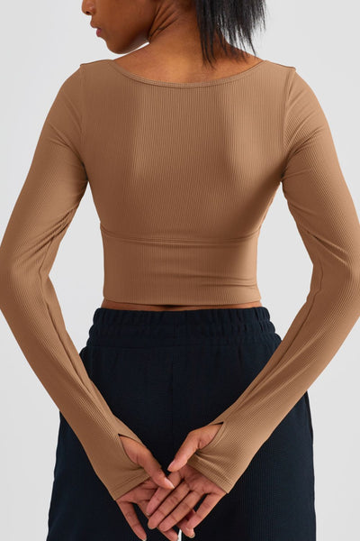 Scoop Neck Thumbhole Sleeve Cropped Sports Top